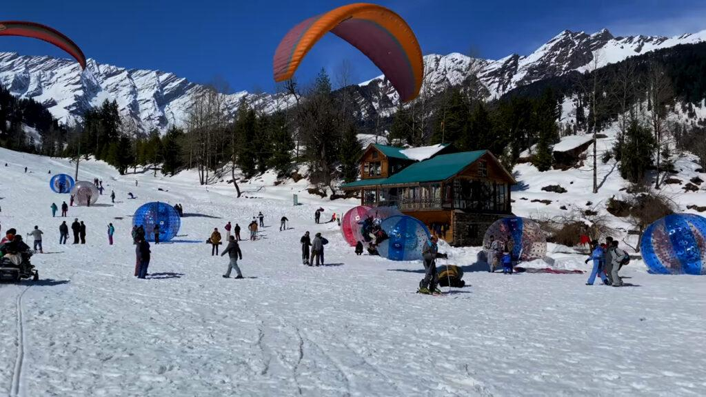 Manali from Delhi